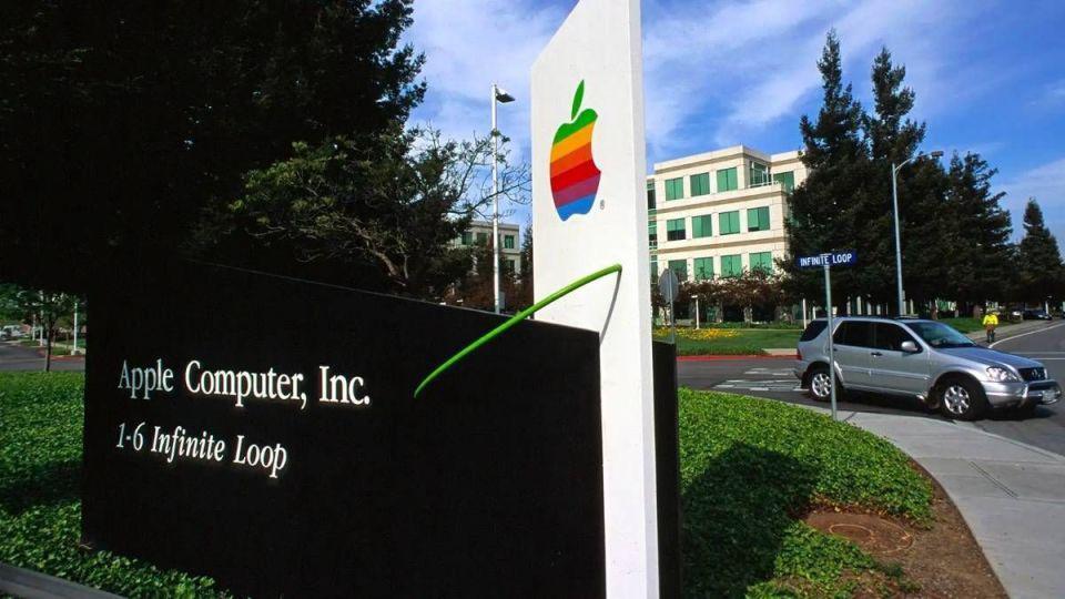 Apple Car被迫降级，苹果为什么十年没造出一台车？
