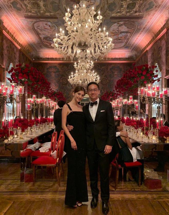 程晓玥回澳洲婆家度假，9个月胖豆近状曝光，首次体验游泳