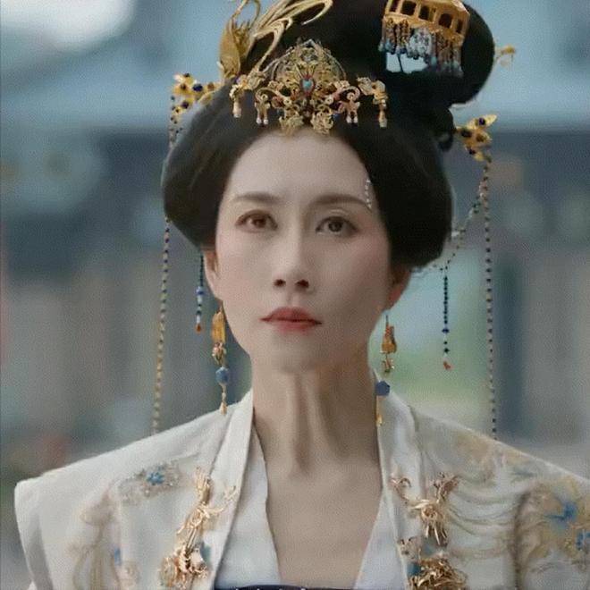 《永夜星河》：虞书欣不普了，陈都灵有演技了