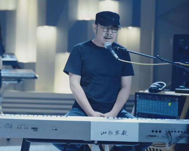 汪峰深陷争议，那英继续沉默，刀郎却拿奖到手软！