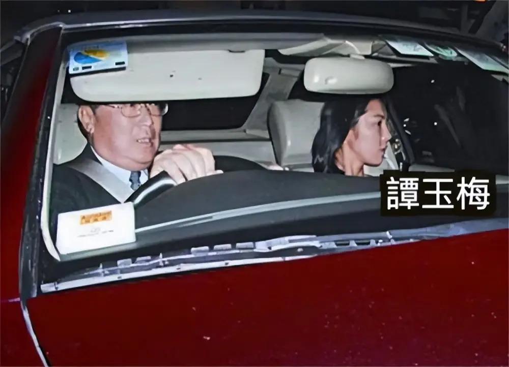 巅峰时嫁豪门，隐忍43年熬死海王丈夫，坐拥70亿遗产