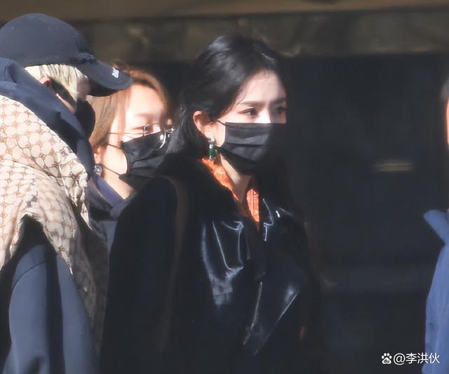 央视春晚第三次联排，传过恋情绯闻的杨、魏、秦都来了