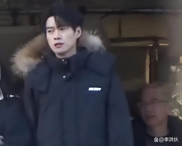 央视春晚第三次联排，传过恋情绯闻的杨、魏、秦都来了