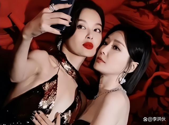 央视春晚第三次联排，传过恋情绯闻的杨、魏、秦都来了