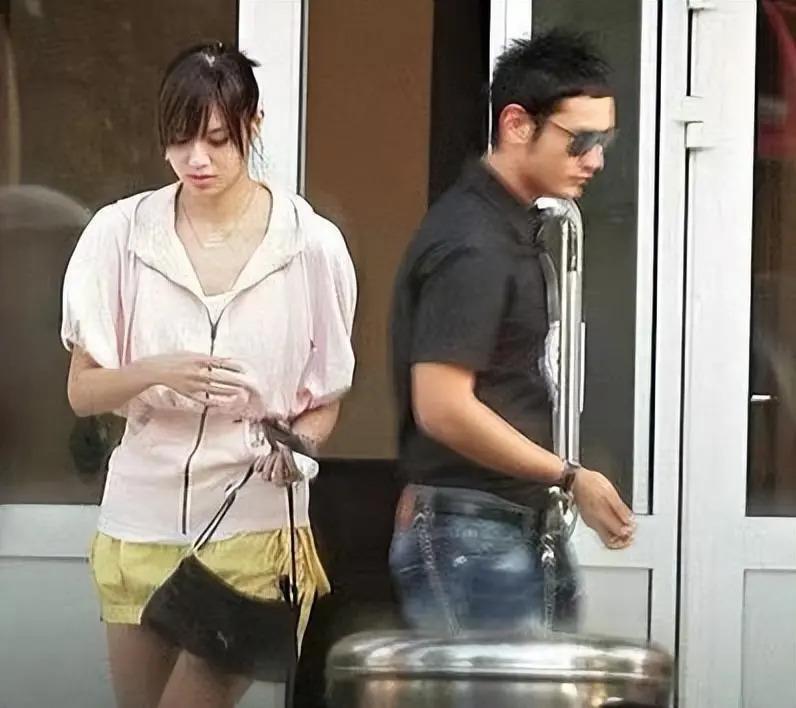 娱乐圈“小三”现世报：有人生不出孩子，有人老得不敢认