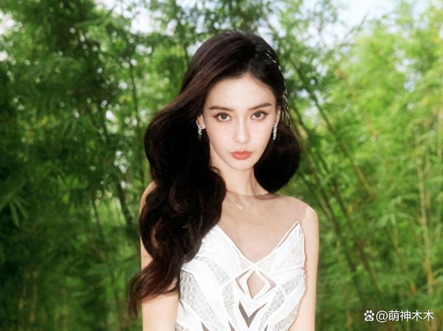 杨颖全网账号解禁！风波后频频试水，实力堪忧复出渺茫