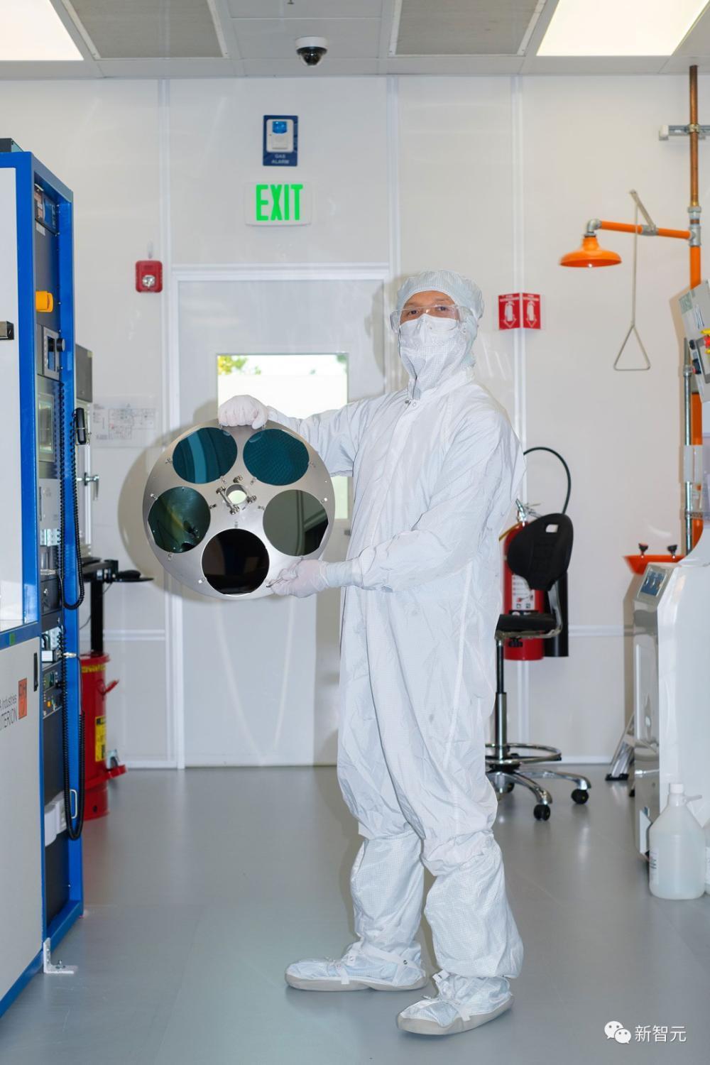 Neuralink内部实验室曝光！7年计划2.2万例手术，为对抗超级AI搞研发