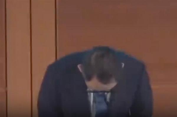 造假丑闻不断：丰田章男鞠躬道歉
