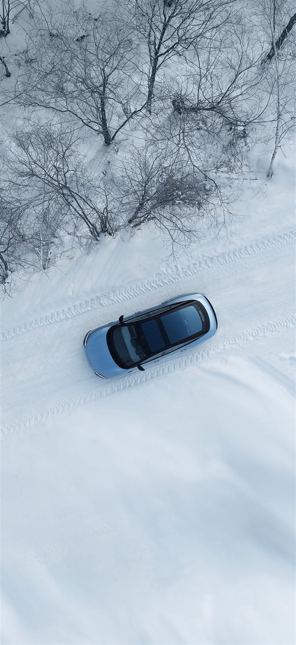 华为发布智界S7冬日限定壁纸：高清无水印 横竖版都有