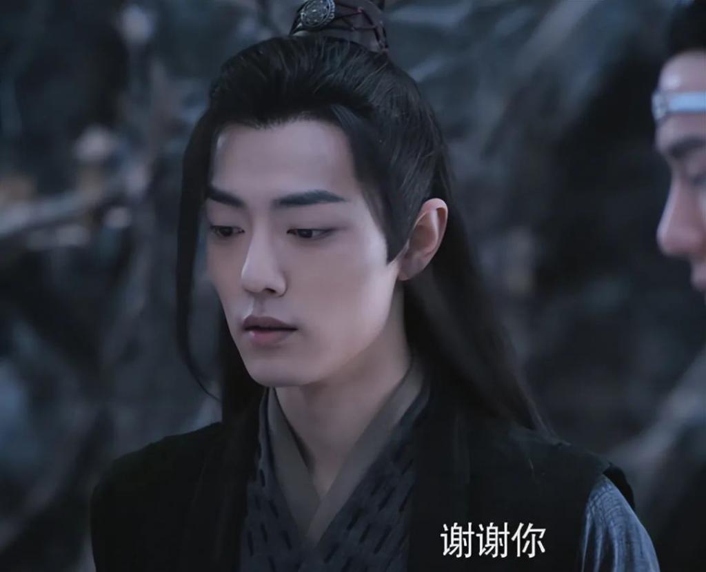 当肖战跟张婧仪站在一起，我才彻底明白，什么叫顶级骨相