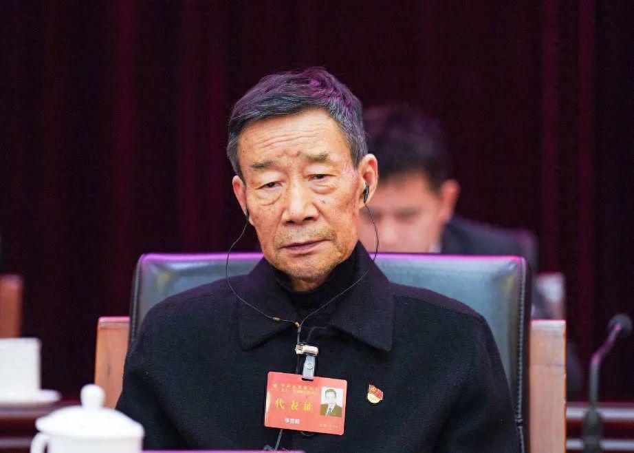 真生图来了！众星出席影协代表大会，周冬雨易烊千玺周迅状态曝光