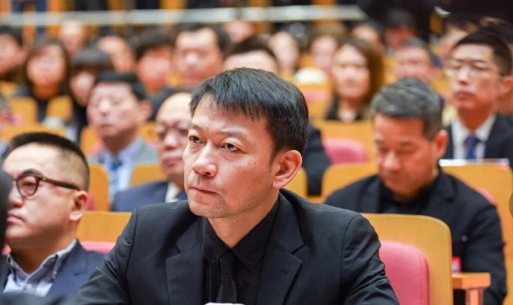 真生图来了！众星出席影协代表大会，周冬雨易烊千玺周迅状态曝光