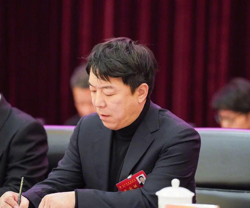 真生图来了！众星出席影协代表大会，周冬雨易烊千玺周迅状态曝光