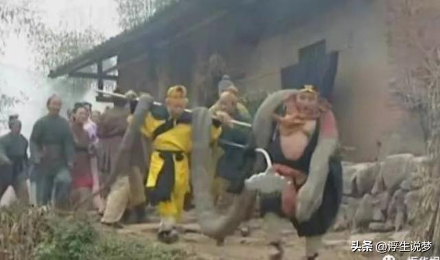 电视剧中演员只露上半身的时候，演员下半身藏着什么秘密？