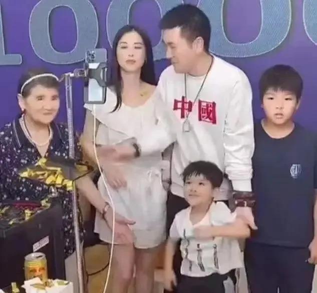 黄圣依夫妇出大事，警方介入了！