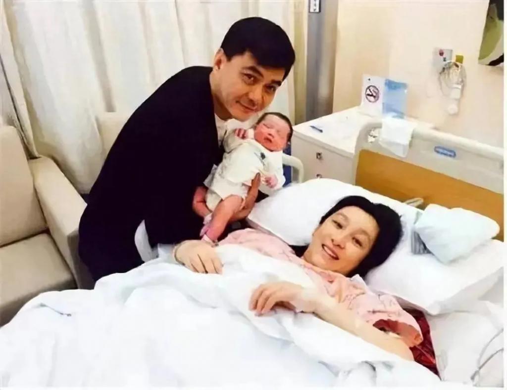 “最丑影后”惨遭劈腿，未婚夫娶了女主持？！