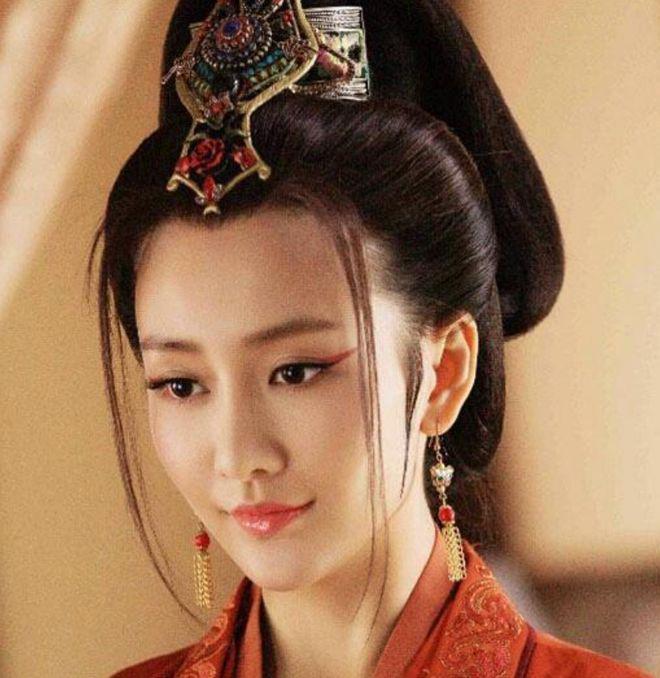 草根出身“苦命女星”41岁怀孕，落子无悔却人人替她冤屈