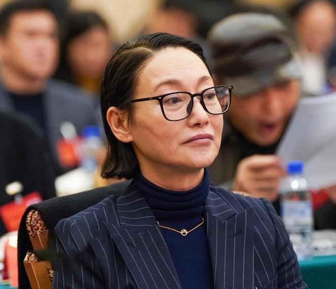 央视生图如照妖镜：易烊千玺皮肤差，刘德华老了，周迅胖了
