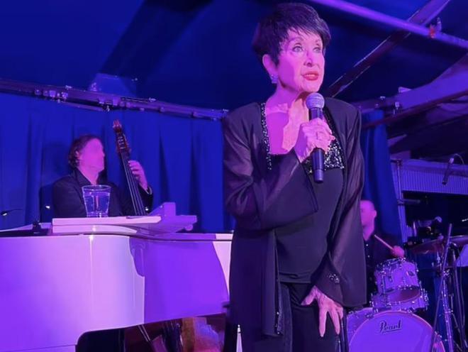 好莱坞女演员奇塔·里维拉短暂患病后去世，众星悼念