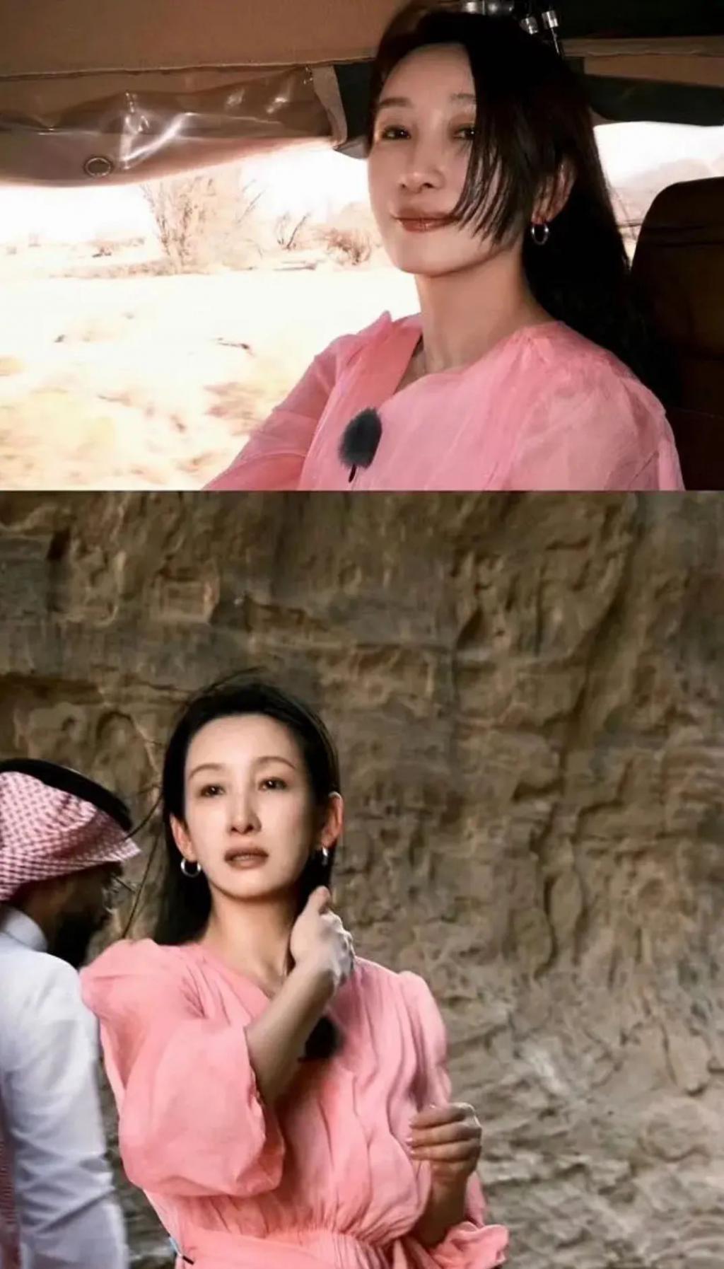 天呐，他盯着她笑的样子很不清白诶…