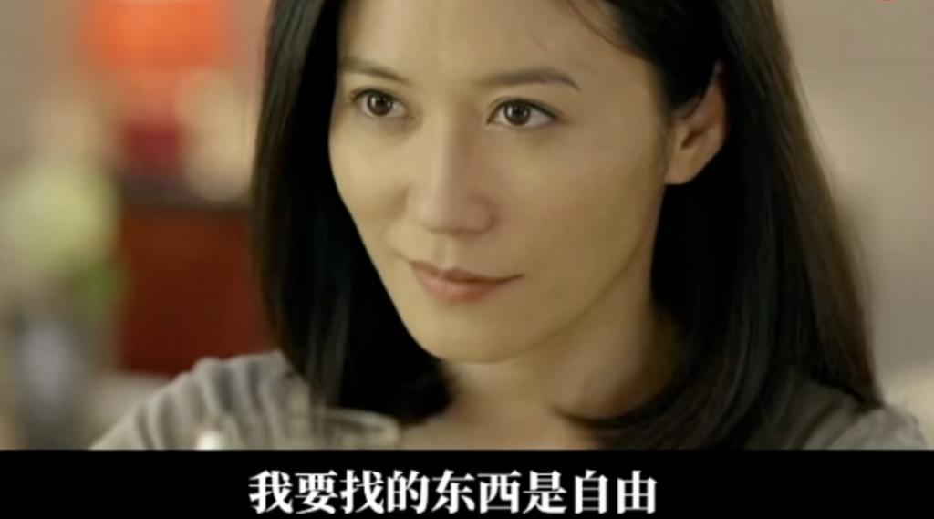 53岁俞飞鸿美出天际，近照惊为天人：她，无可复制
