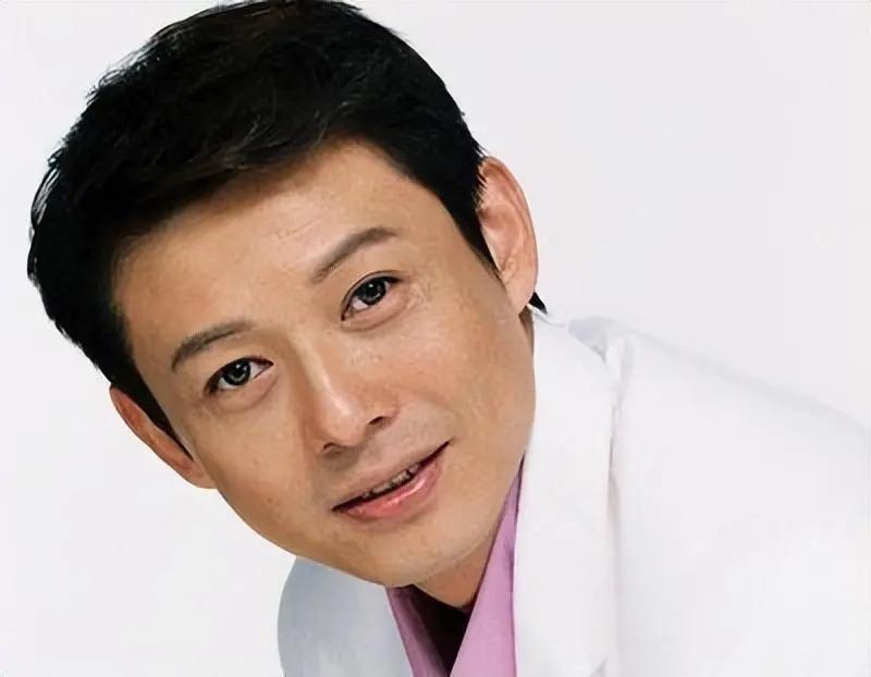 还记得《正大综艺》的程前吗?现在的他已经完全认不出