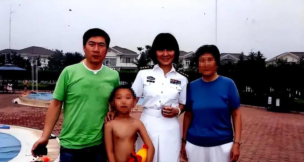 丈夫出轨主持人，妻子出轨医生，陈红夫妇可不一般