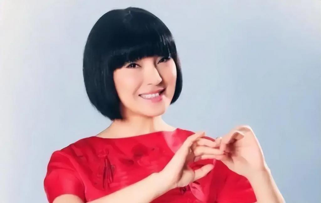 丈夫出轨主持人，妻子出轨医生，陈红夫妇可不一般