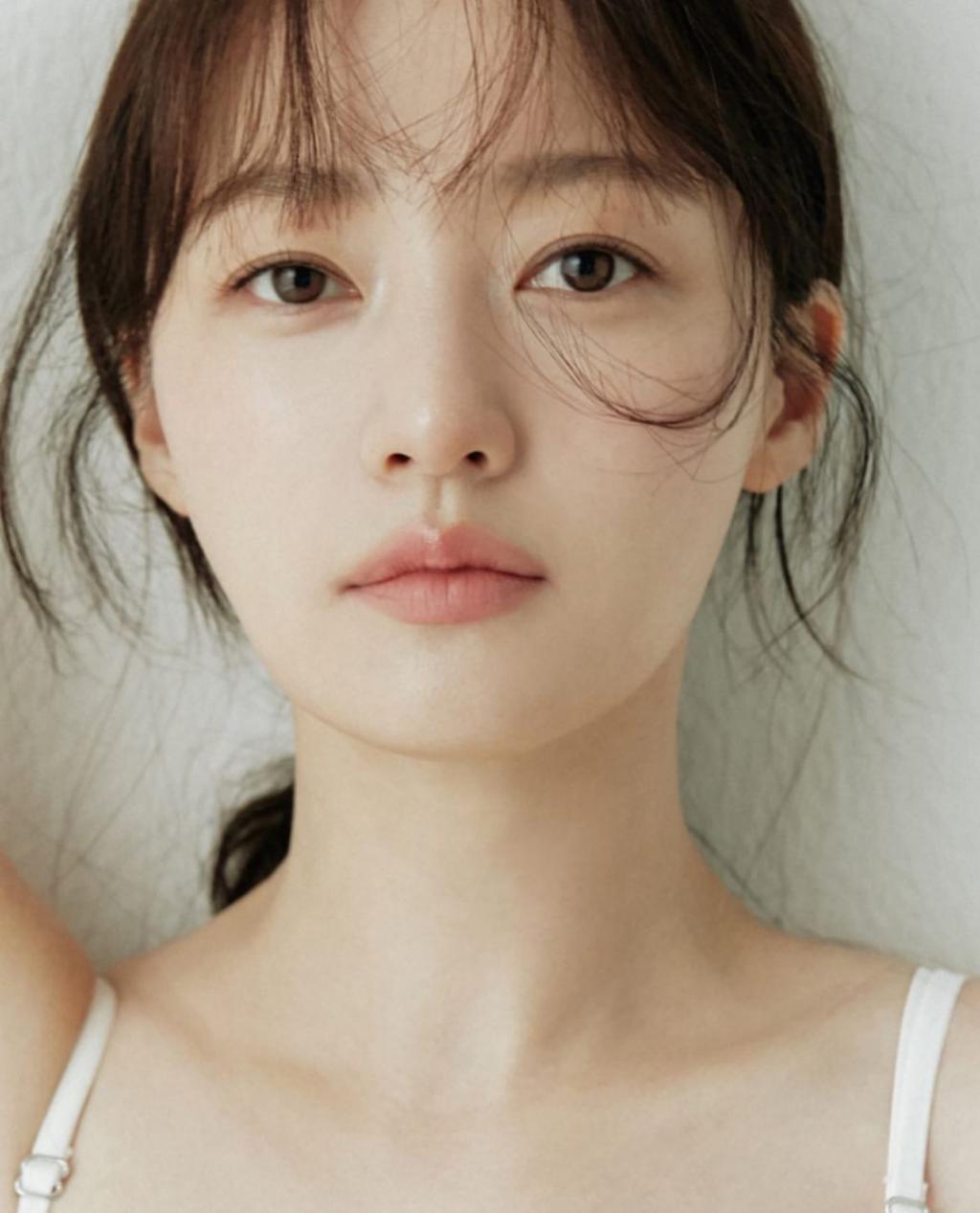 曾和中国顶流演员恋爱绯闻，JYP出身的她终于要火了？