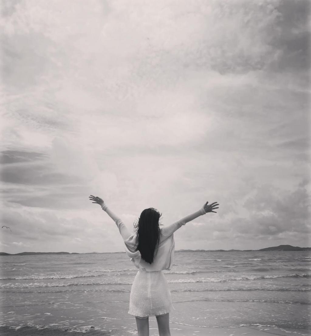 曾和中国顶流演员恋爱绯闻，JYP出身的她终于要火了？