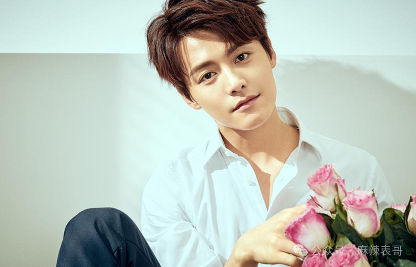 看明星一个比一个社死…