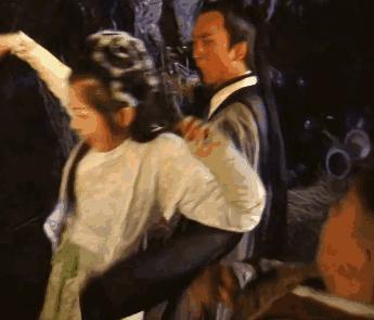 看明星一个比一个社死…