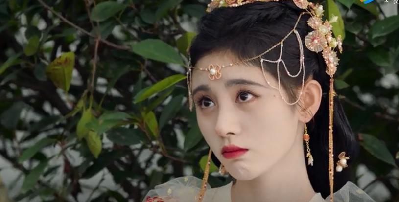 鞠婧祎拍古偶，真看腻了
