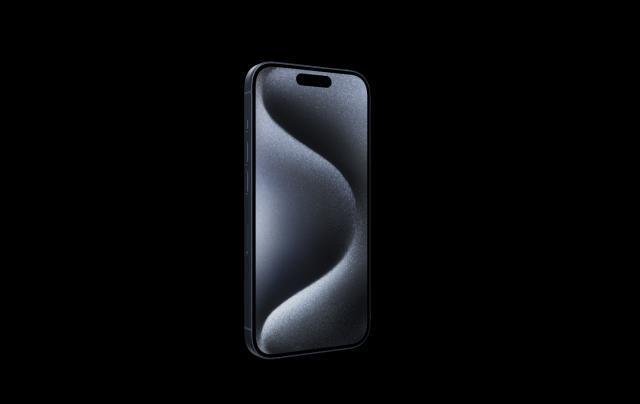 旗舰手机乱战2023：国产品牌与iPhone上演群架模式