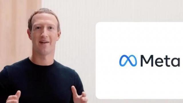 扎克伯格享烛光晚餐，38岁华裔爱妻素颜出镜