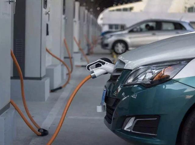 新造车2023成绩单：销冠易主，内卷升级