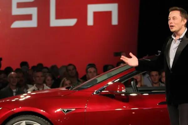 比亚迪超越特斯拉、登顶全球电车第一？周二见分晓