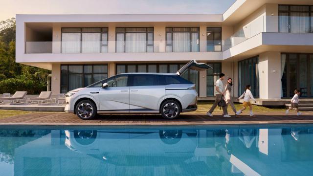 小鹏开打「晋级赛」，X9 拿下「第一滴血」