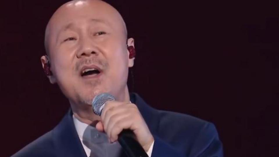 卫视跨年鉴定！江苏全员真唱，湖南假唱最多，腾格尔假唱被嘲