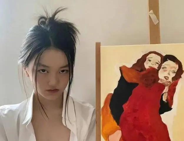 甜馨评论区怼网友，因其提及与李小璐传绯闻的男星PG One