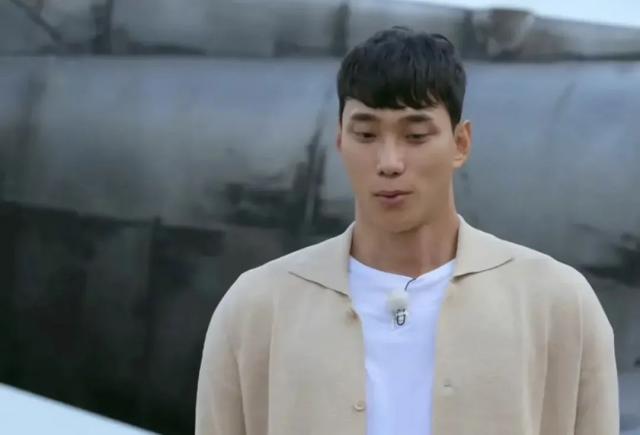 卷生卷死的韩国人，已经开始卷脖围了