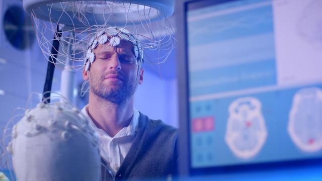 美国最新技术来了，专搞人的脑子