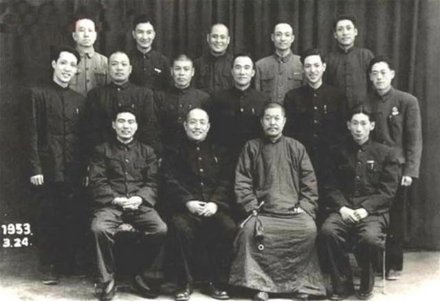 郭麒麟，接不了郭德纲的班