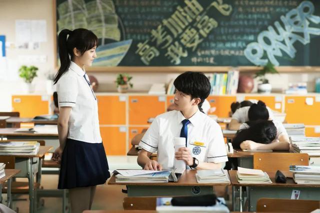 票房6亿，口碑暴跌，谁是小丑？