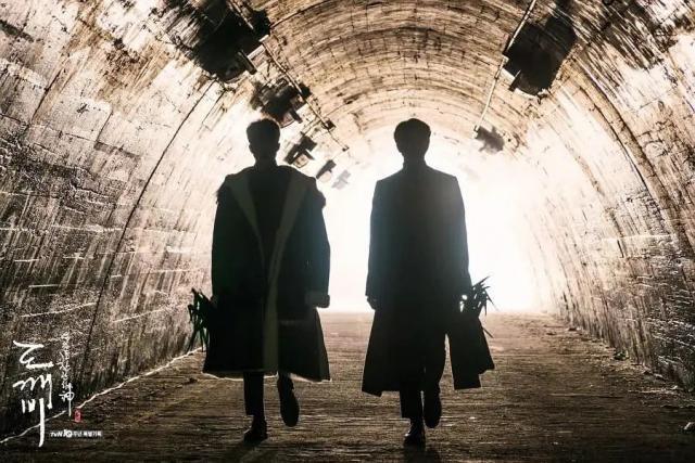 韩剧史上的又一巅峰，它到底凭啥成为经典