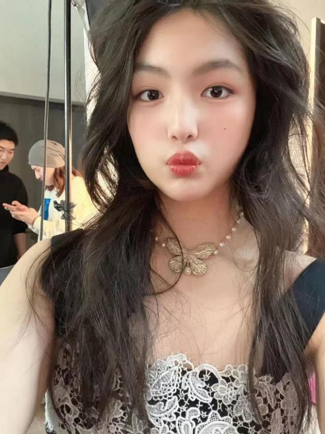 被王诗龄的奢华打扮戳到，罗翔这番话可能是最好的注释