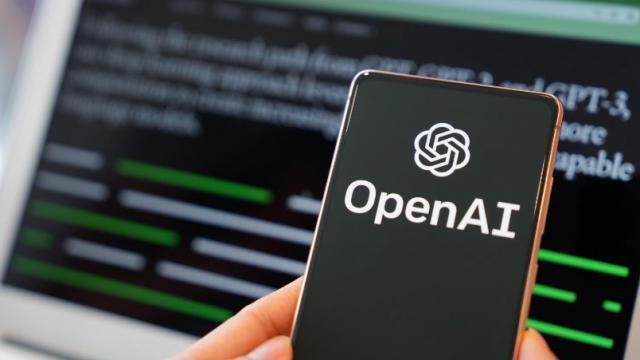 奥特曼：我被开除又回来很痛苦 但对OpenAI是好事