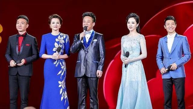李思思8届不火，马凡舒首登春晚出圈，央视女主持现状