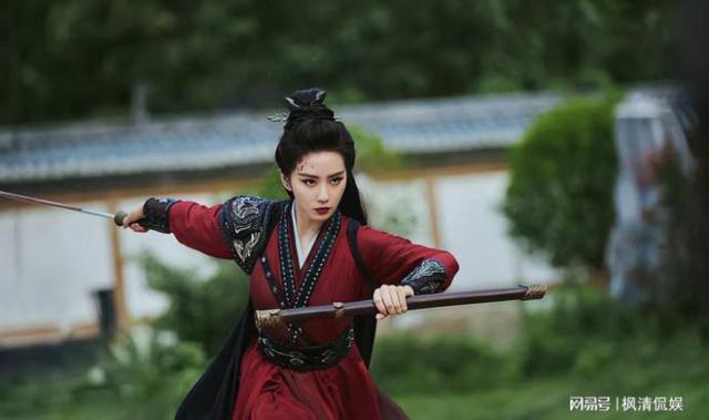 刘诗诗、杨颖、唐嫣：三女明星聚焦，内幕揭秘！