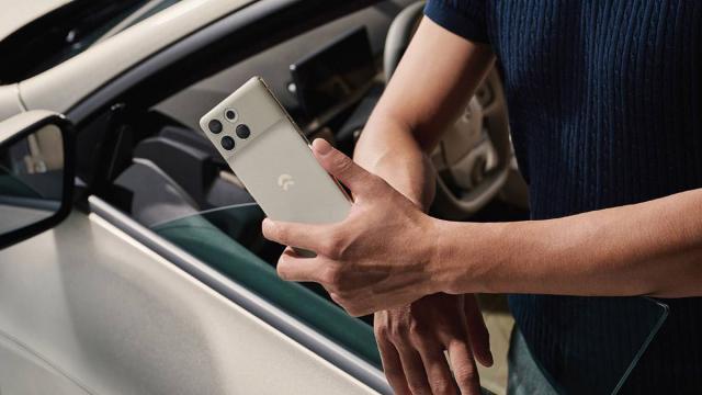 蔚来手机，得先是一台合格的「手机」